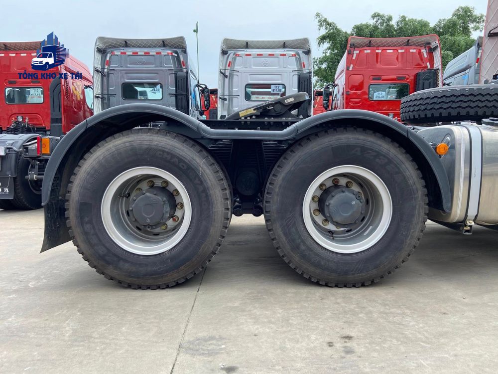 Đầu Kéo Chenglong H7 Pro 470Hp - Cầu Dầu